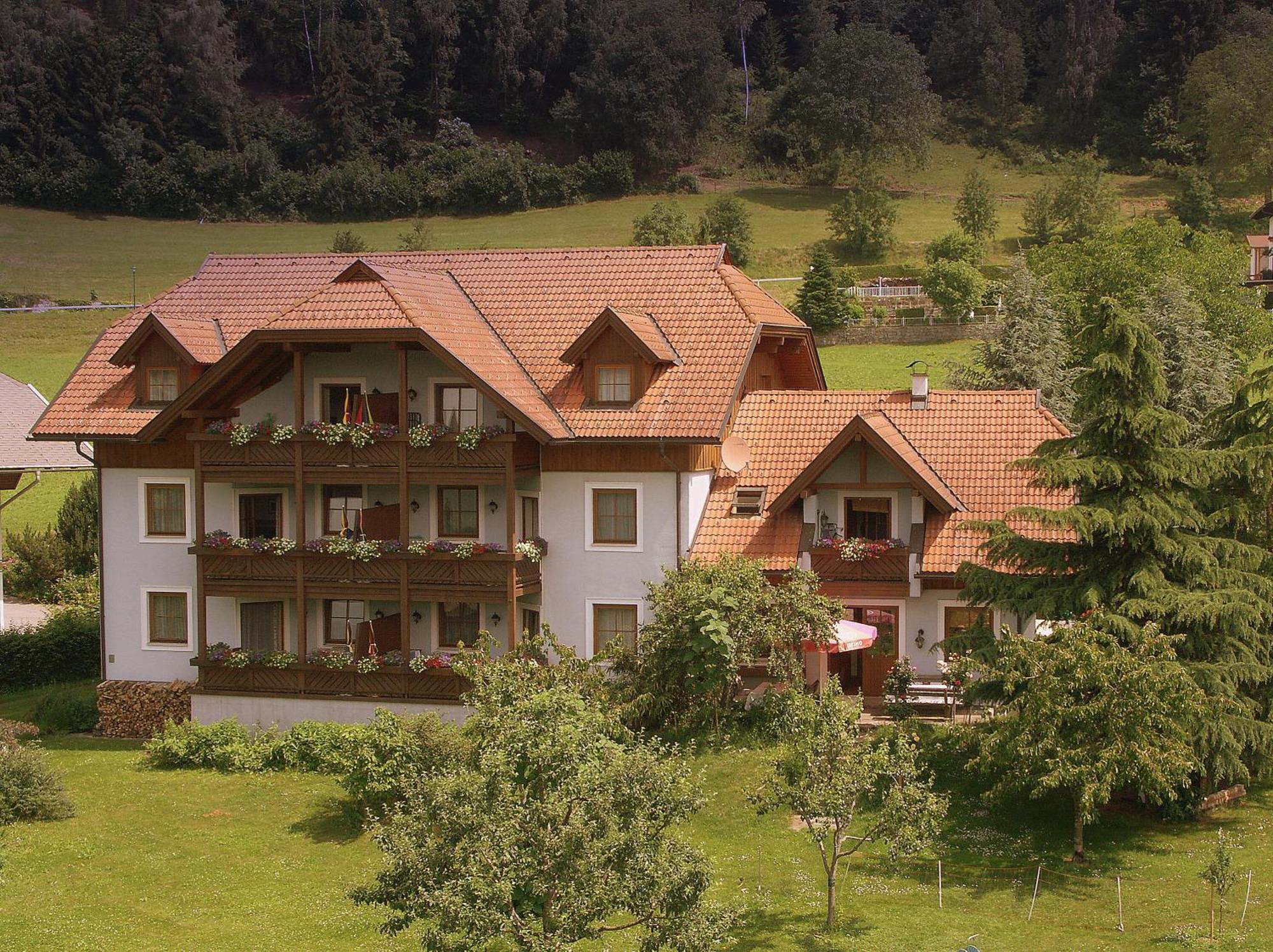 Ferienwohnungen Fischerhaus - Direkt Am See Millstatt Eksteriør bilde